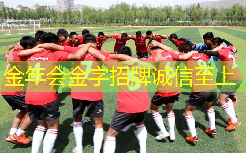 纳达尔十年冠的网球拍